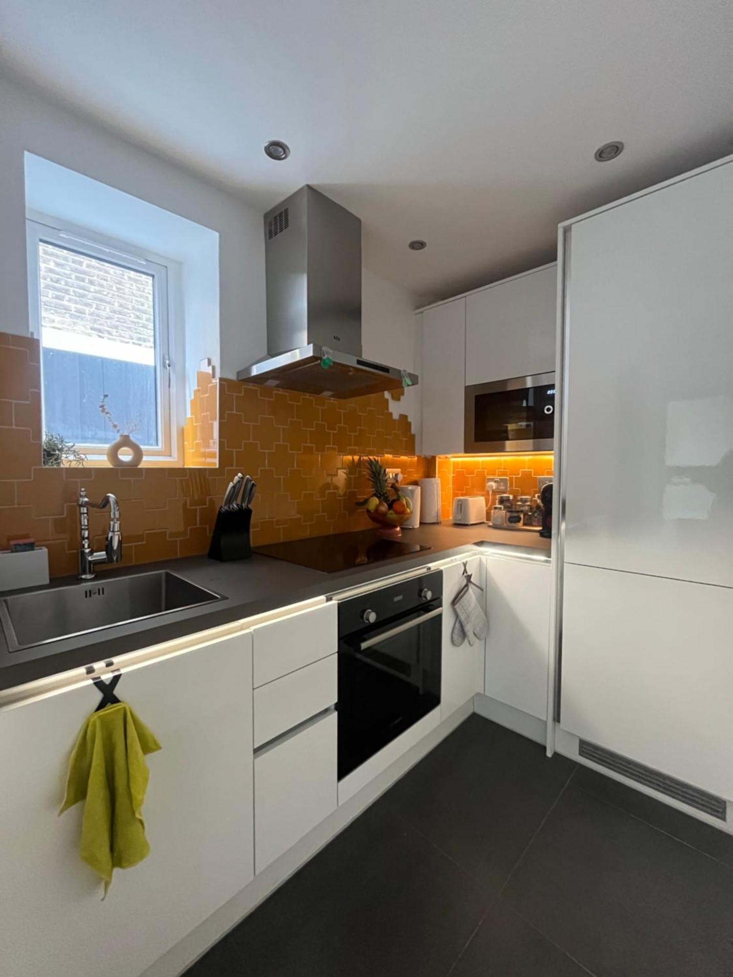 Cozy And Peaceful Apartment With Terrace In Hackney Лондон Экстерьер фото
